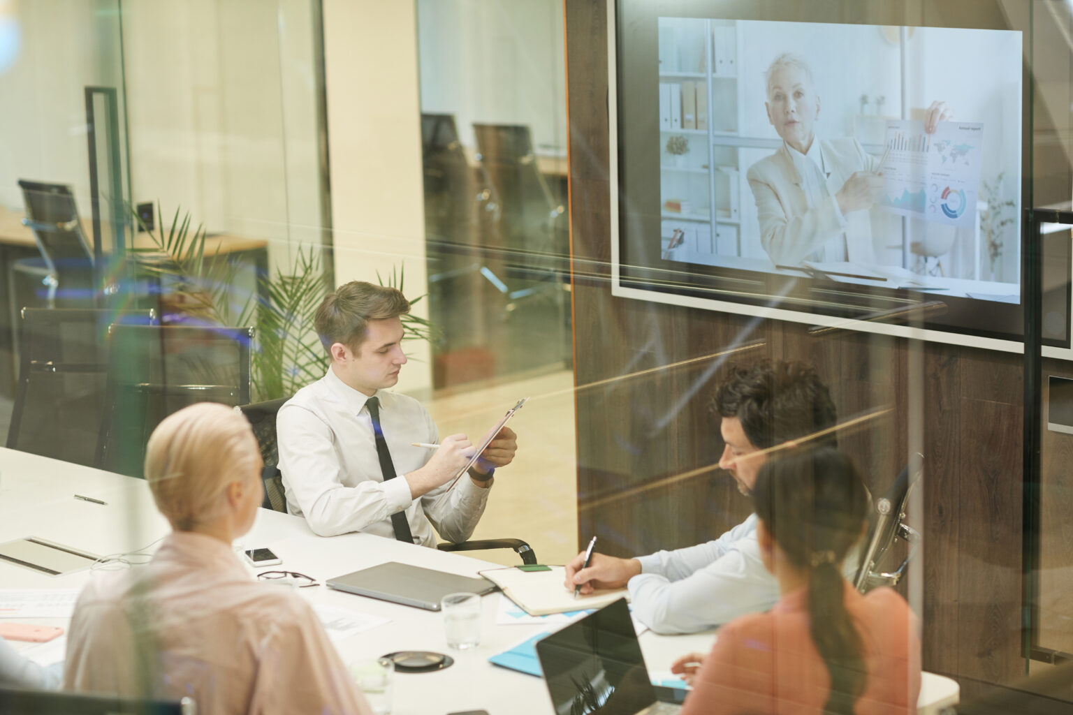 Smarter Audio Collaboration with the Shure MXA920 Ceiling Mic