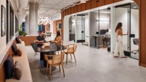 Designing-for-Hybrid-Collaboration-First